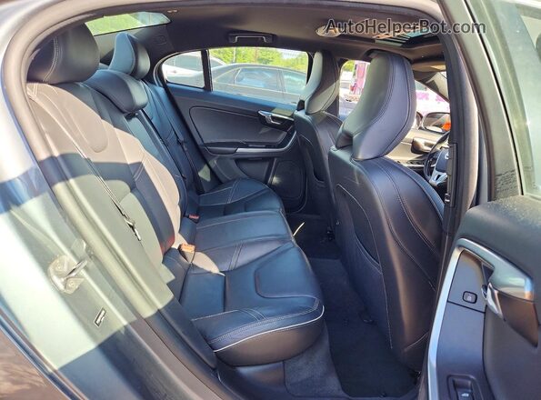 YV126MFP7G2396889 2016 VOLVO S60 Gray უკანა სავარძლების ხედი