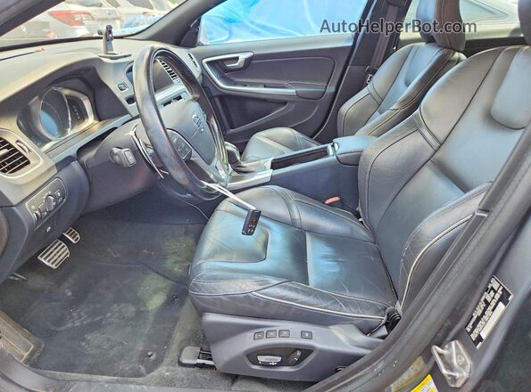 YV126MFP7G2396889 2016 VOLVO S60 Gray წინა სალონის ხედი