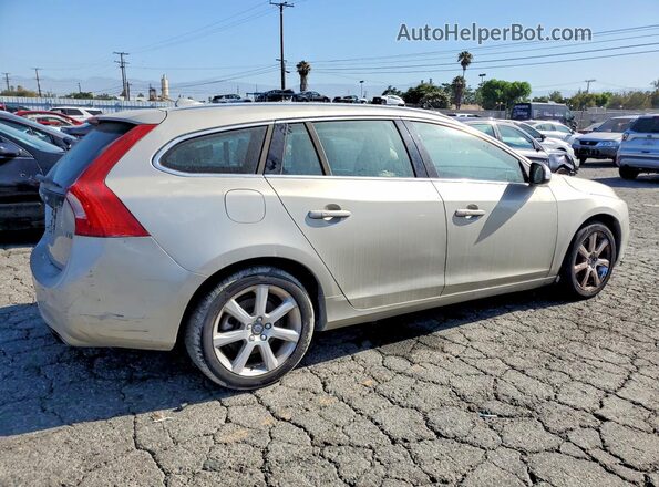 YV140MEK7H1373054 2017 VOLVO V60 Beige Tył prawy