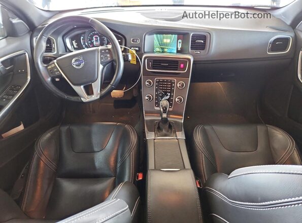 YV140MEM9G1304852 2016 VOLVO V60 Charcoal Widok deski rozdzielczej