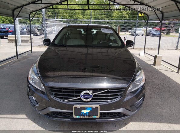 YV140MTLXH2427873 2017 VOLVO S60 Black Vista del cuadro de instrumentos