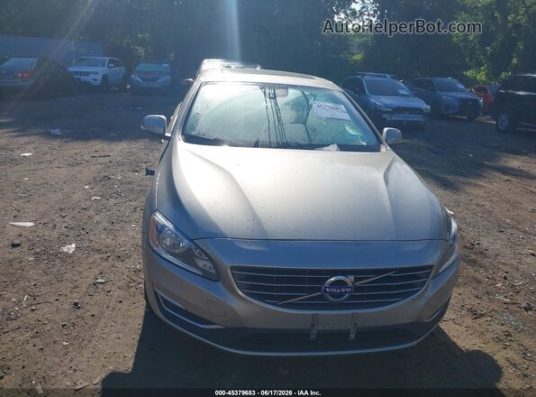 YV1612TK3G2394487 2016 VOLVO S60 Gray ხელსაწყოთა პანელის ხედი