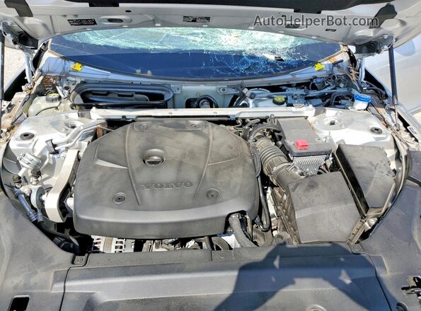 YV1A22ML9H1012789 2017 VOLVO S90 Silver Вид задньої частини салону