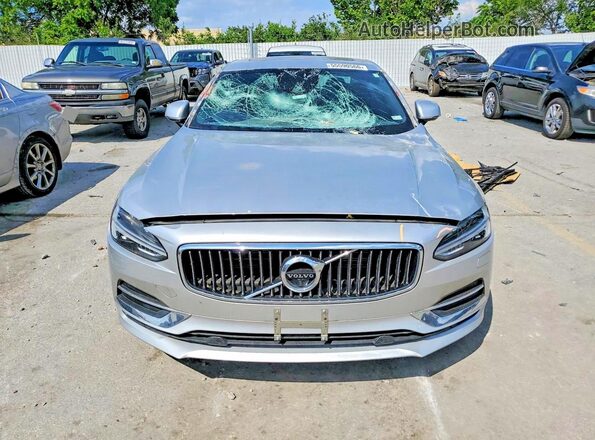 YV1A22ML9H1012789 2017 VOLVO S90 Silver Вид спереду