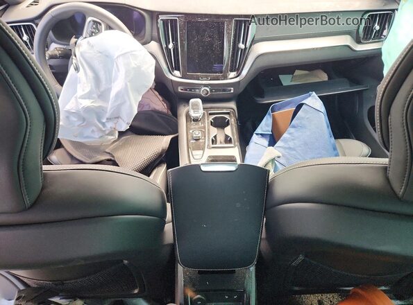 YV1H60EP6P1543696 2023 VOLVO V60 Blue Dashboard view