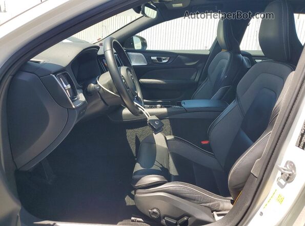 YV1H60EP8R1633130 2024 VOLVO V60 White Vista interior delantera