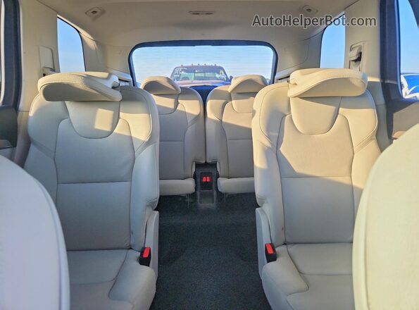YV40621N8P1936731 2023 VOLVO XC90 Gray უკანა სავარძლების ხედი