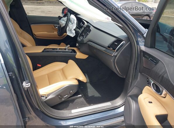 YV4062PA5P1966449 2023 VOLVO XC90 Blue Front interior view