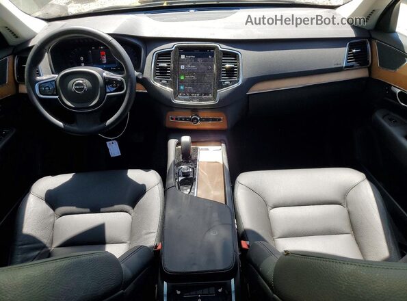 YV4062PE1S1323740 2025 VOLVO XC90 Blue Widok deski rozdzielczej
