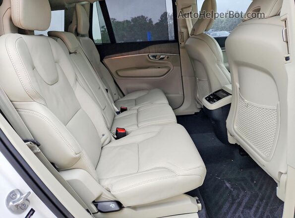 YV4062PF0R1179343 2024 VOLVO XC90 White Սալոնի հետևի տեսք
