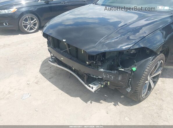 YV4062RM3N1953431 2022 VOLVO XC60 Black 