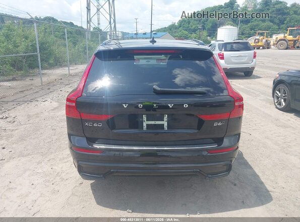 YV4062RM3N1953431 2022 VOLVO XC60 Black 