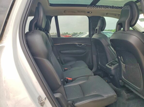 YV4102CK8L1595561 2020 VOLVO XC90 White უკანა სალონის ხედი