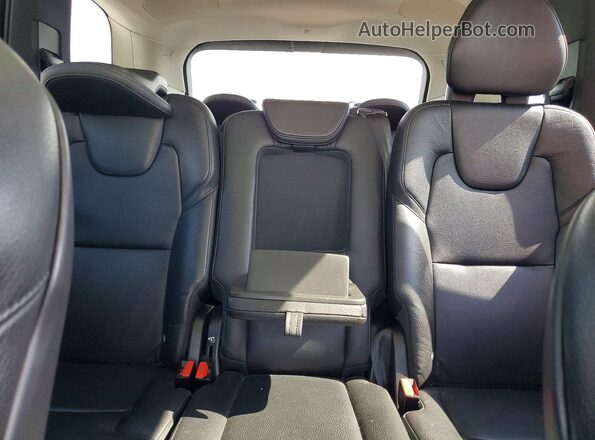 YV4102CKXK1447667 2019 VOLVO XC90 White Rear seats view