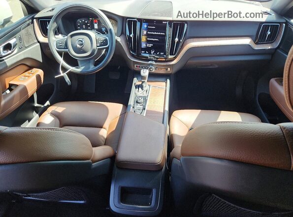 YV4102DK0M1850140 2021 VOLVO XC60 White Առջևի վահանակի տեսք