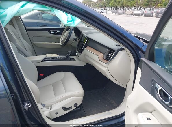 YV4102DK5M1744685 2021 VOLVO XC60 Blue Вид салону спереду
