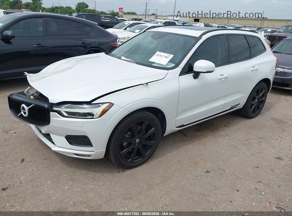 YV4102DL7L1549789 2020 VOLVO XC60 White Front left