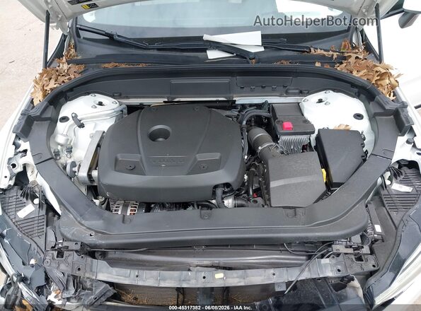 YV4102DL7L1549789 2020 VOLVO XC60 White Rear view