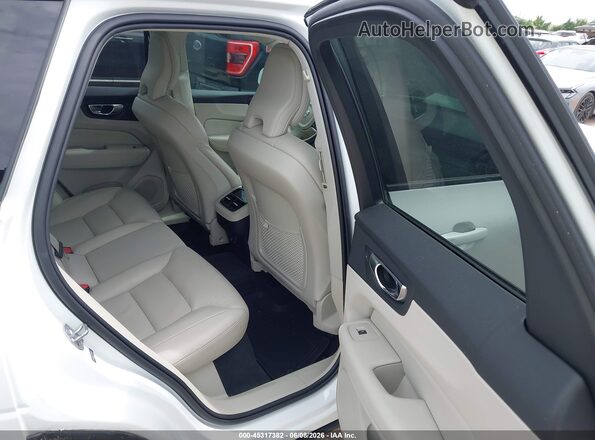 YV4102DL7L1549789 2020 VOLVO XC60 White VIN sticker view