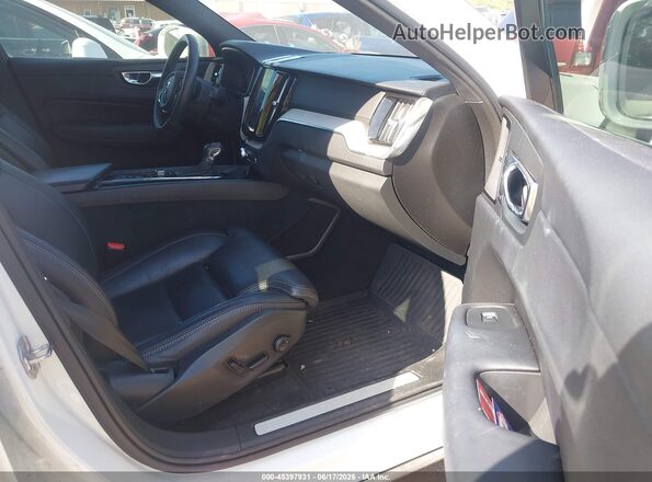 YV4102DLXL1559894 2020 VOLVO XC60 White Vista interior delantera