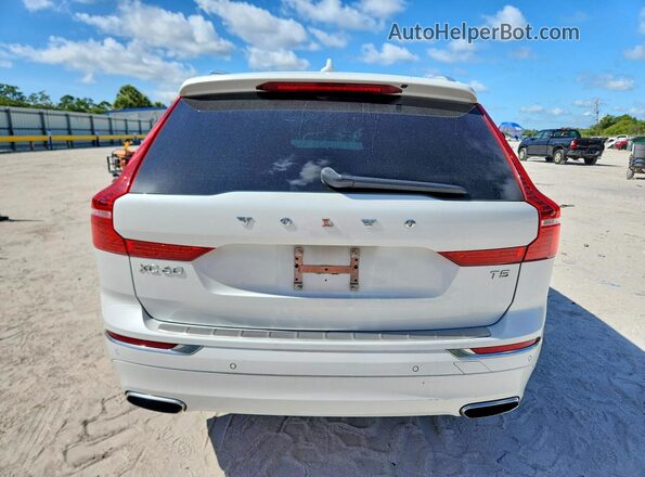 YV4102DLXM1769977 2021 VOLVO XC60 White Հետևի տեսք