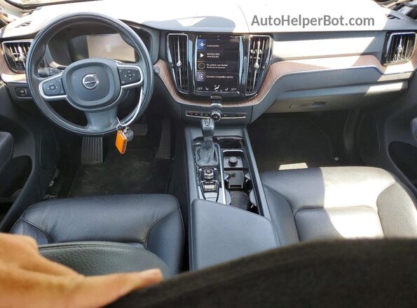 YV4102RK2M1787681 2021 VOLVO XC60 Silver Dashboard view