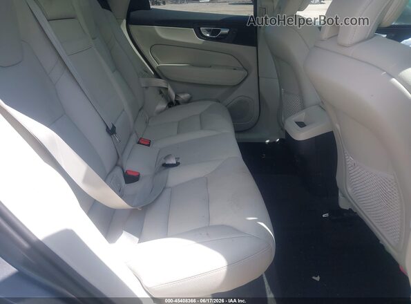 YV4102RK2M1868793 2021 VOLVO XC60 Gray Vista de la etiqueta del VIN