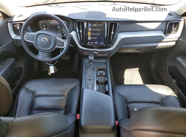 YV4102RK5J1064855 2018 VOLVO XC60 Синий Вид панели приборов