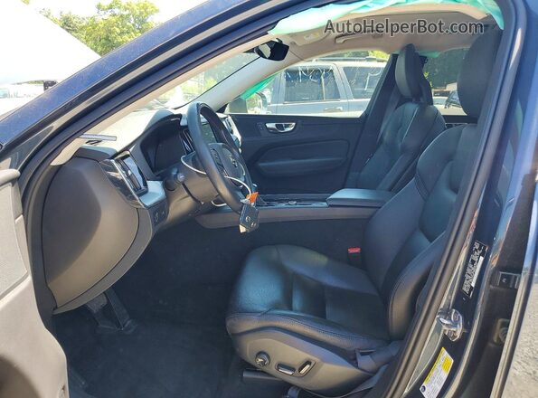 YV4102RK5J1064855 2018 VOLVO XC60 Синий Вид салона спереди