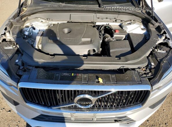 YV4102RK7L1518025 2020 VOLVO XC60 Silver Widok komory silnika
