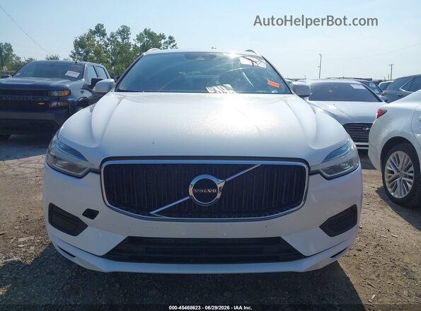 YV4102RKXJ1035562 2018 VOLVO XC60 White Rear interior view