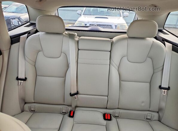 YV4102RKXM1763645 2021 VOLVO XC60 Синий Вид задних сидений