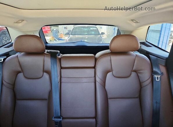 YV4102RL4J1025800 2018 VOLVO XC60 Gray Vista de los asientos traseros