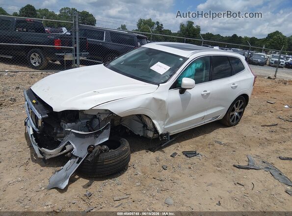YV4102RL4L1535857 2020 VOLVO XC60 White Առջևի ձախ երեք քառորդ տեսարան