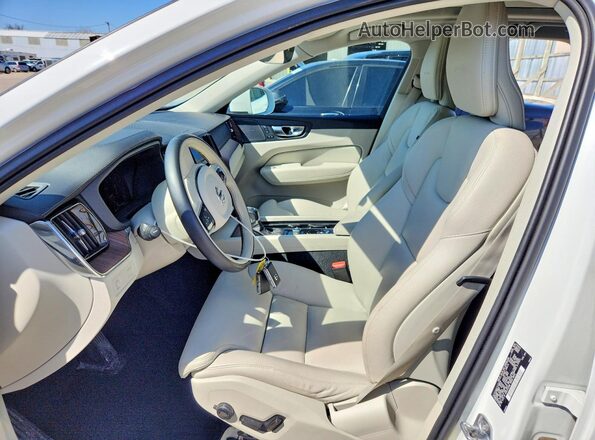 YV4102RL7L1488419 2020 VOLVO XC60 White 