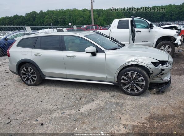 YV4102WK9L1030876 2020 VOLVO V60 CROSS COUNTRY Pewter Vista interior de 360 grados