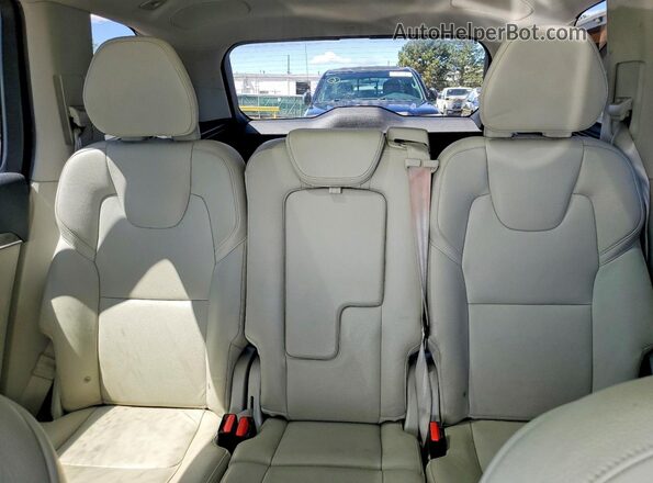 YV4102XK9H1138579 2017 VOLVO XC90 White Widok tylnych siedzeń