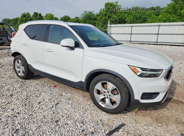 YV4162UK2K2123314 2019 VOLVO XC40 White Передня права чверть