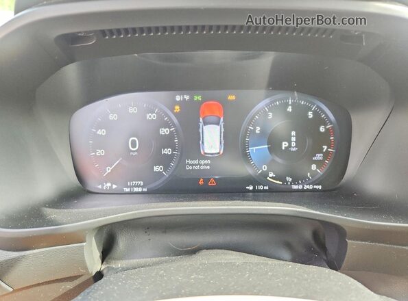 YV4162UK2K2123314 2019 VOLVO XC40 White Вид щитка приладів