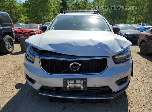 YV4162UK7L2218064 2020 VOLVO XC40 White Դիմացի տեսք