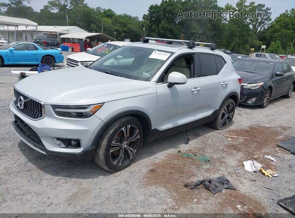 YV4162UL6N2641875 2022 VOLVO XC40 Gray Передня ліва чверть
