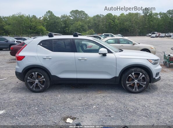 YV4162UL6N2641875 2022 VOLVO XC40 Gray Вид щитка приладів