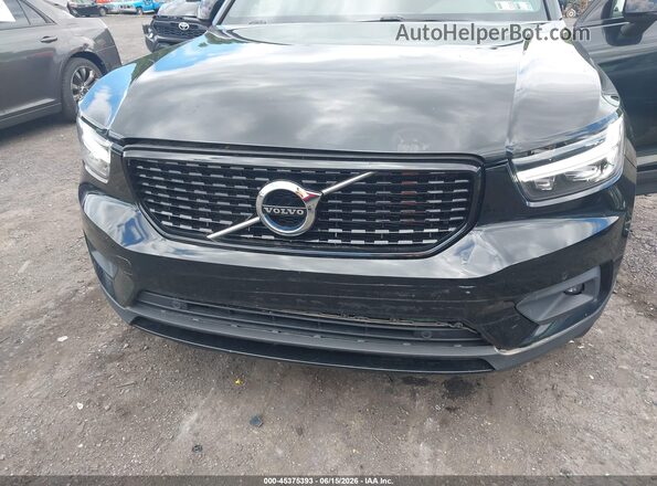 YV4162UM0K2085860 2019 VOLVO XC40 Black Vista frontal
