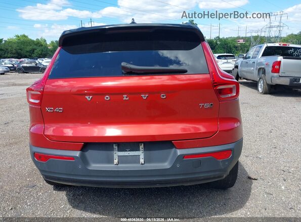 YV4162UM2M2405960 2021 VOLVO XC40 Red 