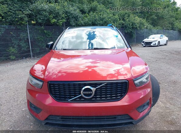 YV4162UM2M2405960 2021 VOLVO XC40 Red უკანა სალონის ხედი