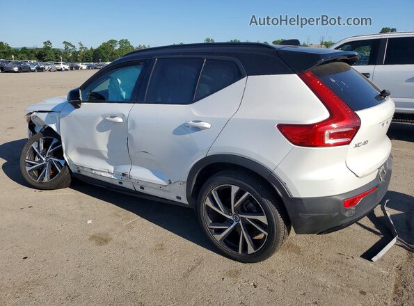 YV4162UM5M2612682 2021 VOLVO XC40 White Rear left