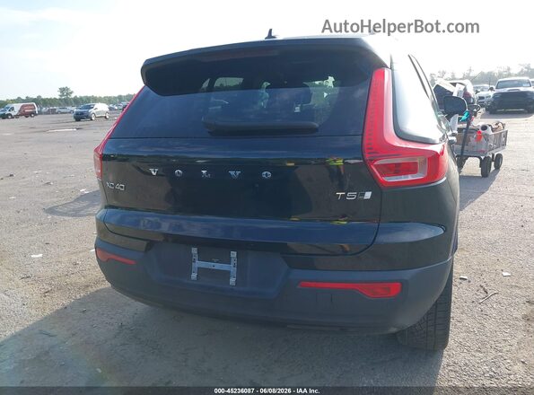 YV4162UM6M2420090 2021 VOLVO XC40 Black 
