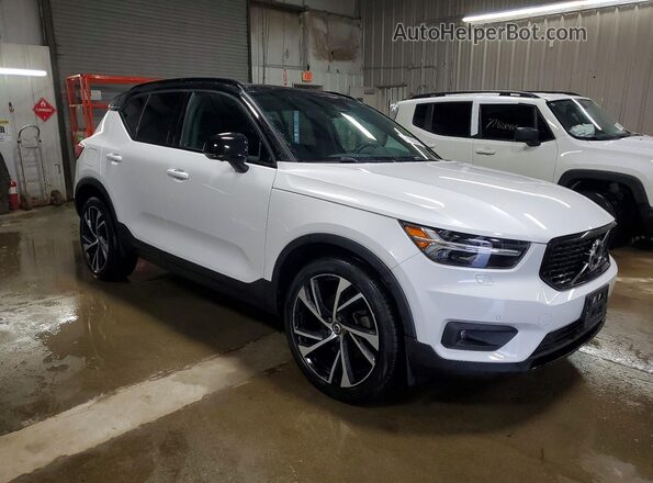 YV4162UM7M2420843 2021 VOLVO XC40 White წინა მარჯვენა