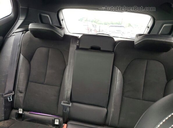 YV4162UMXL2237290 2020 VOLVO XC40 Black Вид задніх сидінь