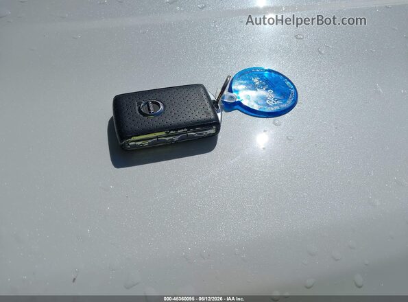 YV4162XZ1K2009006 2019 VOLVO XC40 Синий Вид панели приборов